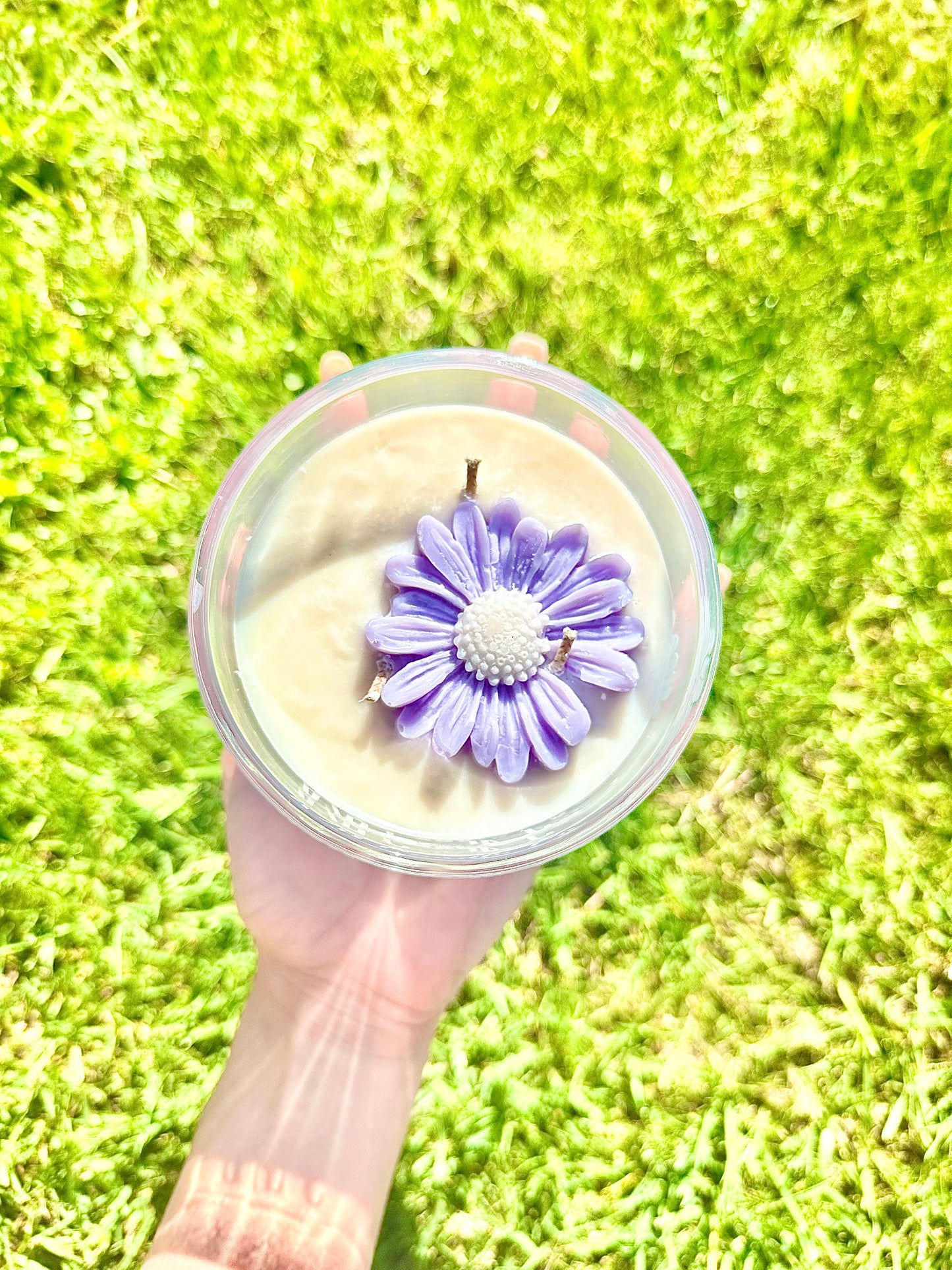 Frankincense Petals Candle - large 11oz candle