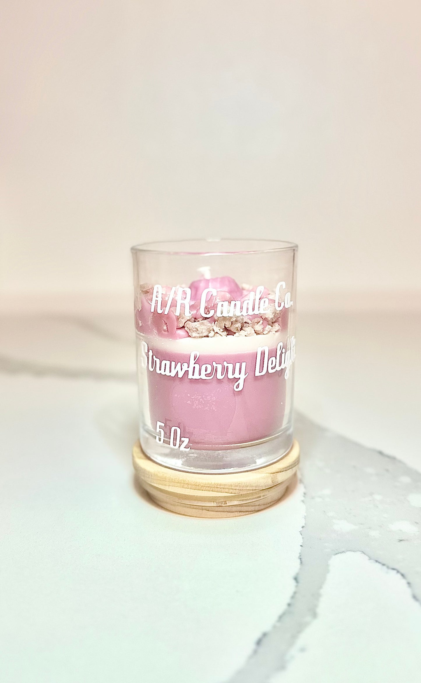 Strawberry Delight - Classic 5oz Candle